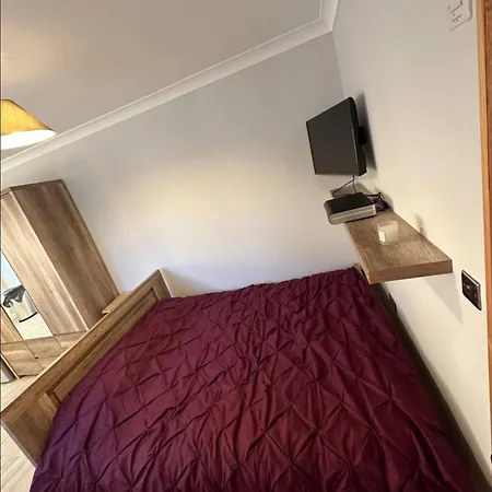 Gatwick Cosy Apartment Crawley  Esterno foto