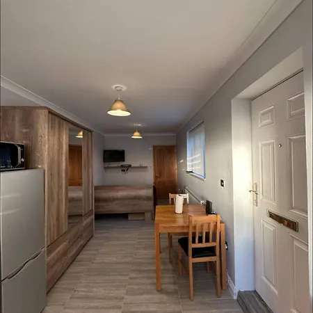 Gatwick Cosy Apartment Crawley  Esterno foto