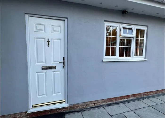Gatwick Cosy Apartment